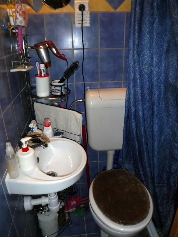 3B Voeroesmarty Utca Budapest